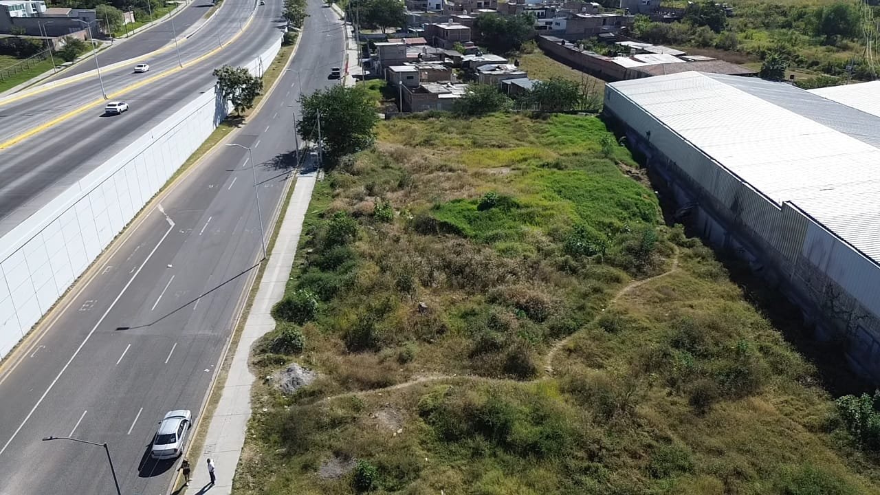 TERRENO EN VENTA EN AV. TONALTECAS Y PERIFERICO NUEVO TONALÁ, JAL.