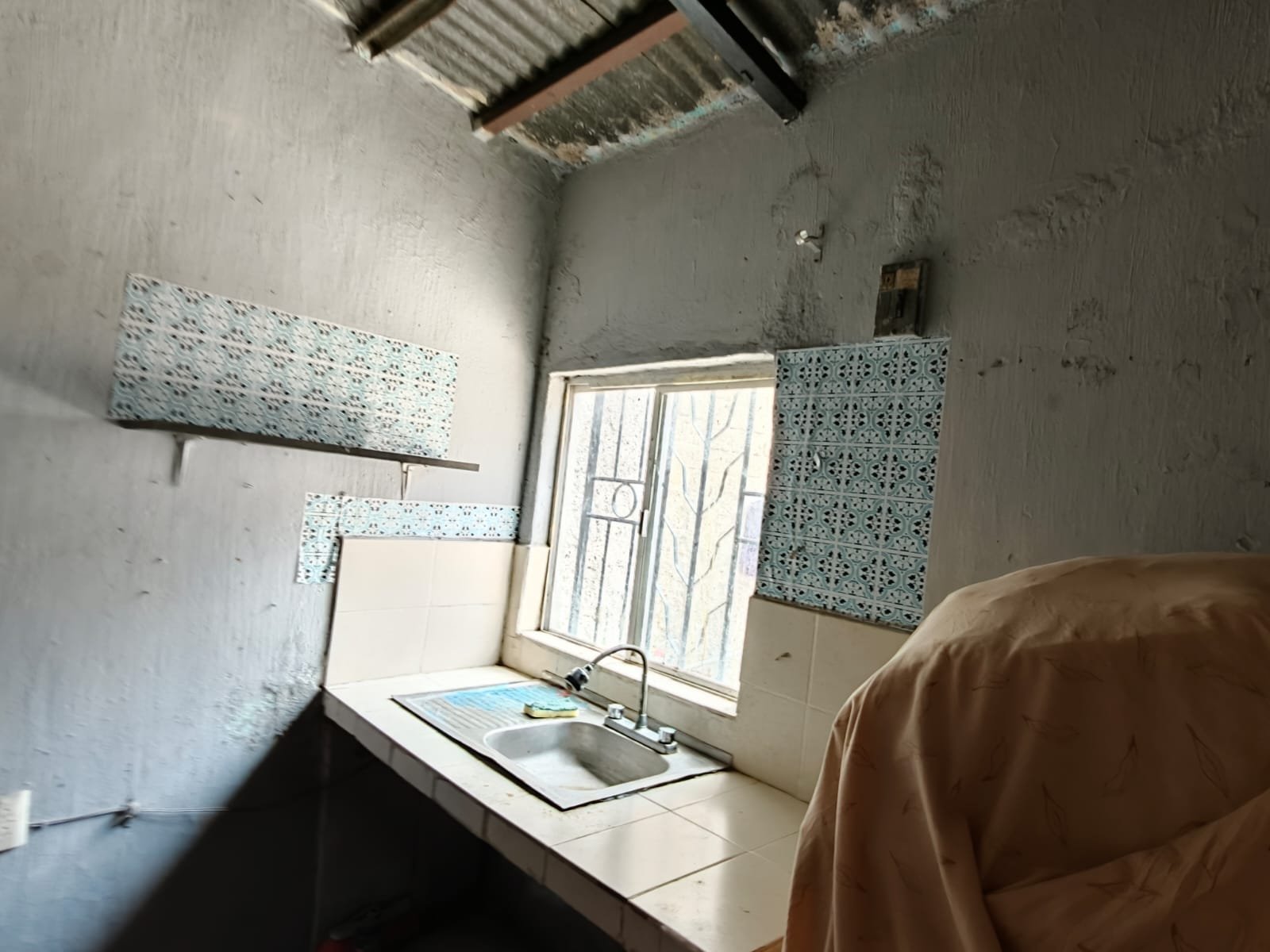 SE VENDE CASA EN SANTA ROSA DE LIMA, NUEVA SANTA MARÍA, TLAQUEPAQUE,JAL.