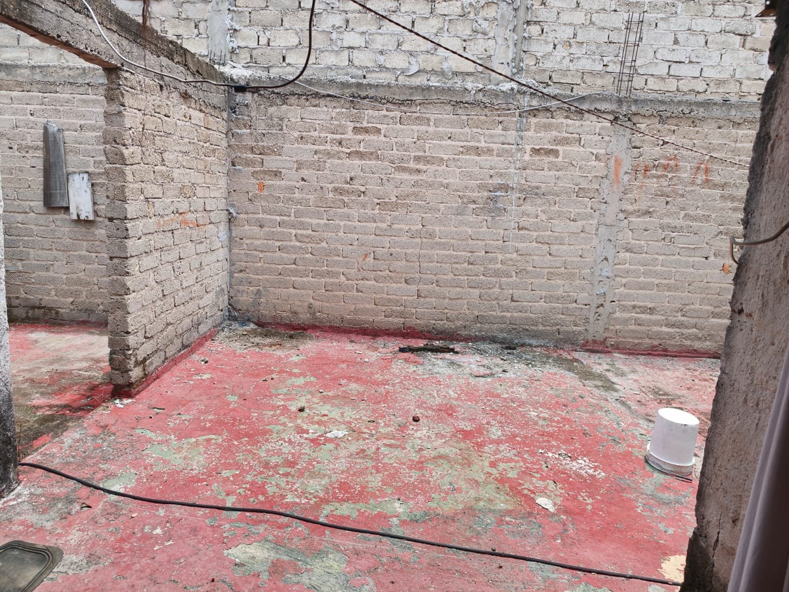 SE VENDE CASA EN SANTA ROSA DE LIMA, NUEVA SANTA MARÍA, TLAQUEPAQUE,JAL.