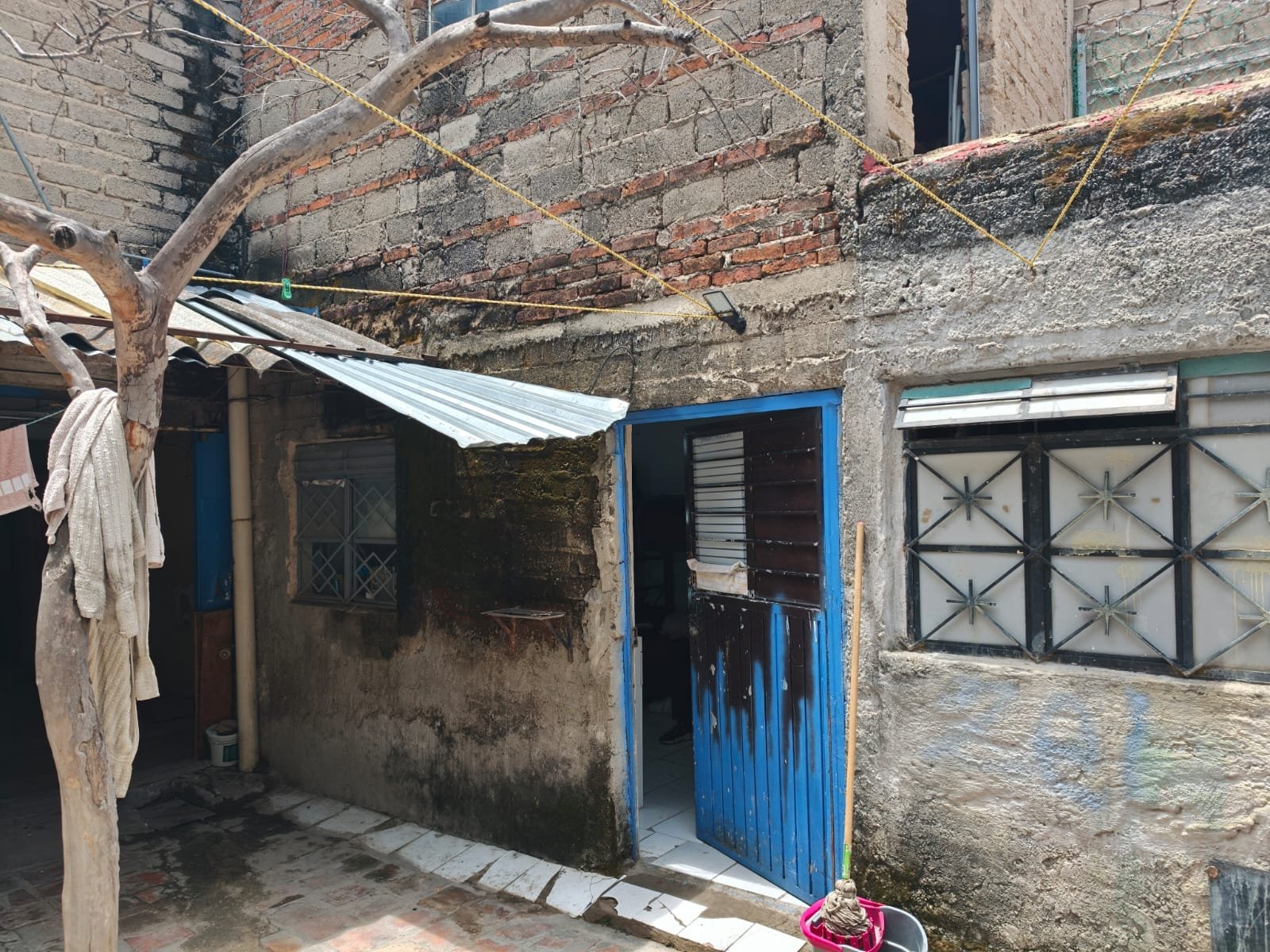 SE VENDE CASA EN SANTA ROSA DE LIMA, NUEVA SANTA MARÍA, TLAQUEPAQUE,JAL.