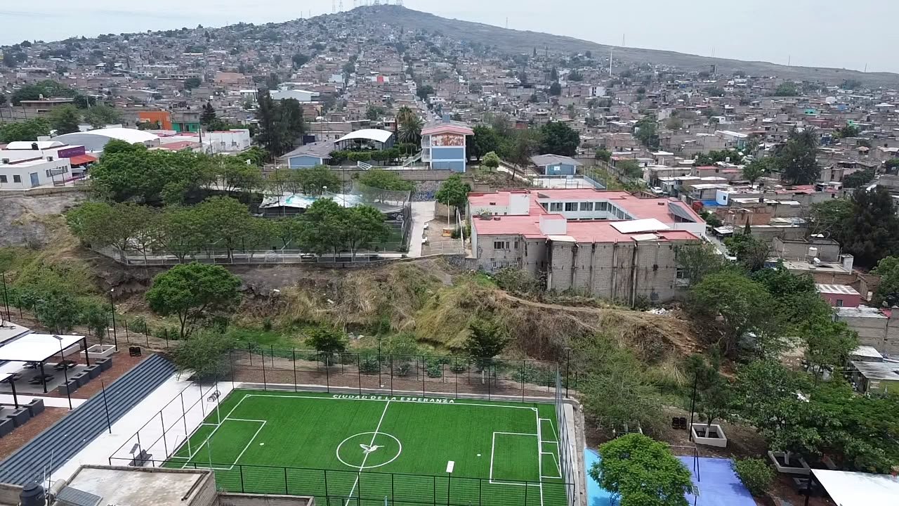 SE VENDE CASA EN SANTA ROSA DE LIMA, NUEVA SANTA MARÍA, TLAQUEPAQUE,JAL.