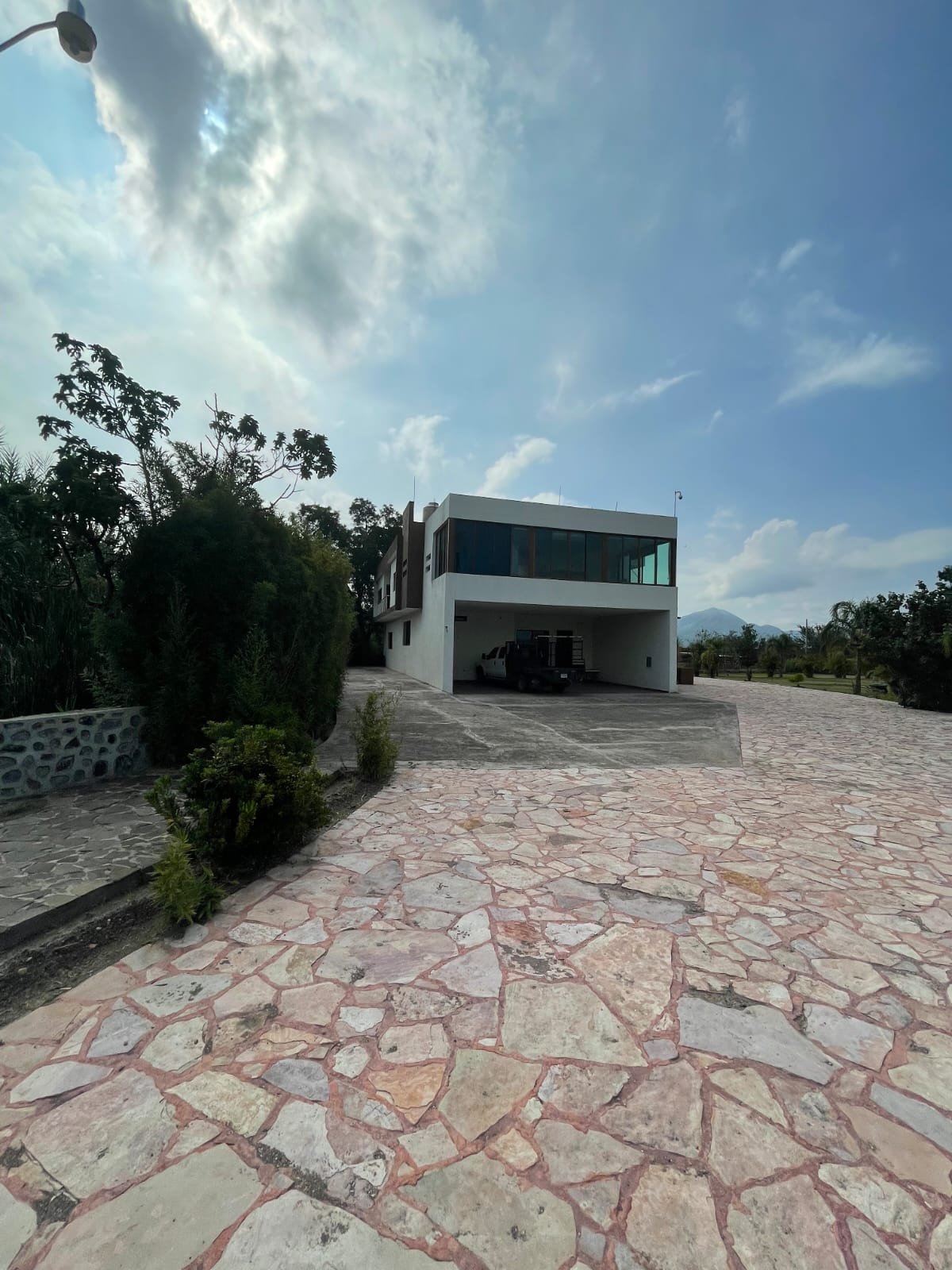 TERRENO EN VENTA CON EDIFICACIÒN ACATLÀN DE JUÀREZ,JAL.